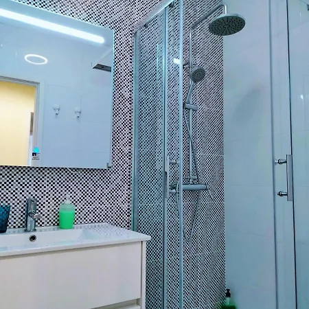 Apartment Hello Deluxe