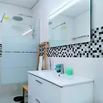 Hello Deluxe *