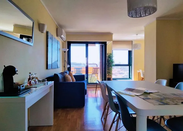 Hello Deluxe Апартаменты *